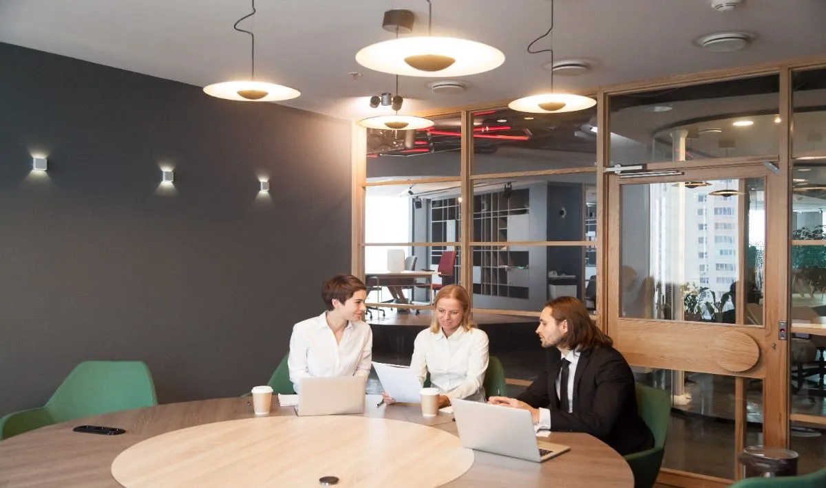 Contemporary office interior design in Gurgaon